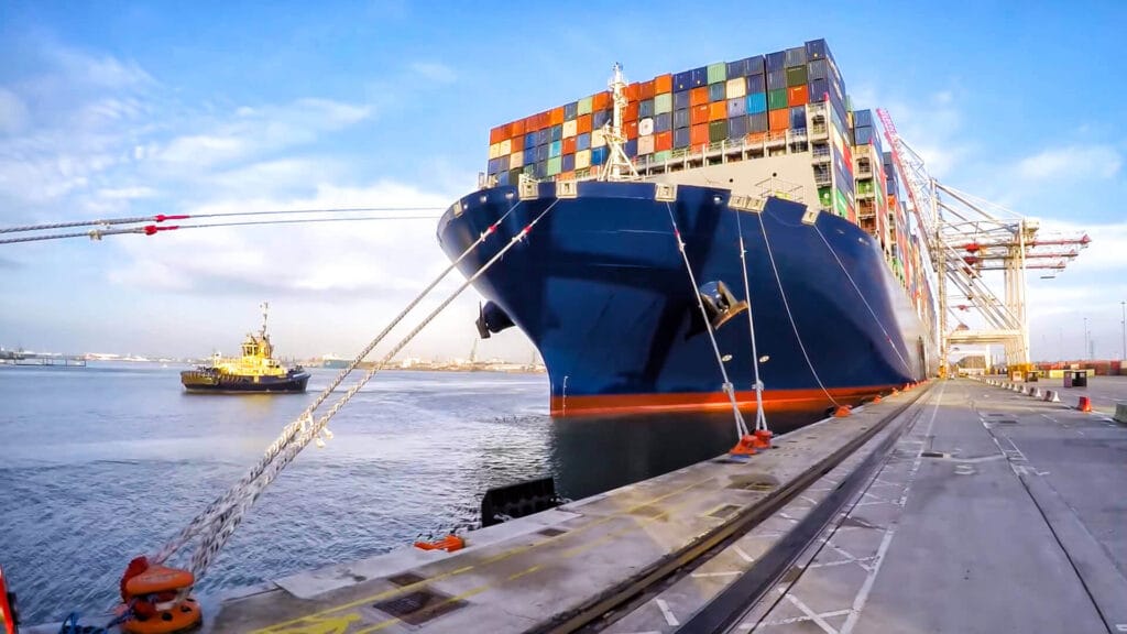 Seamless Ocean Shipping with HHX Logistics LLC